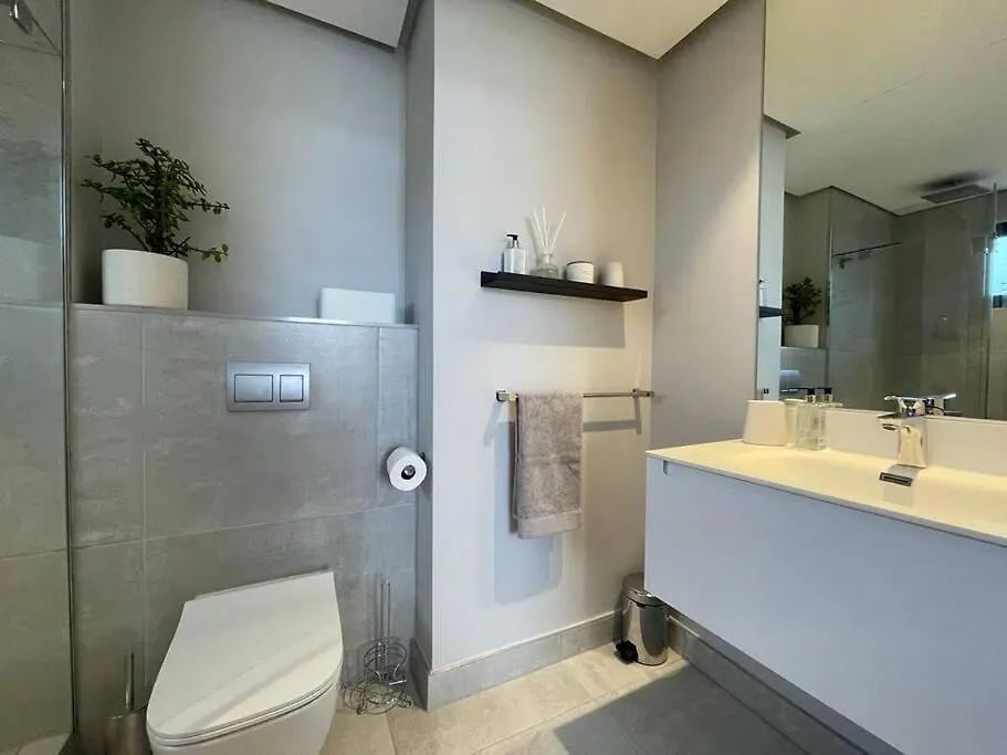 Luxurious 1 Bedroom Apartment Cape Town South Africa